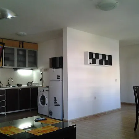 Apartman Etara 2 *